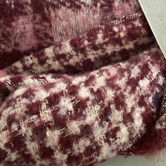 Women’s Falls Creek reversible fashion wrap burgundy plaid houndstooth OSFM New - Picture 1 of 5